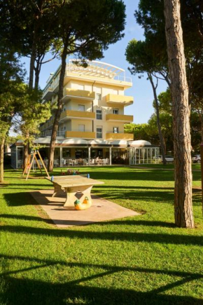 Aparthotel La Pineta Lido Di Jesolo